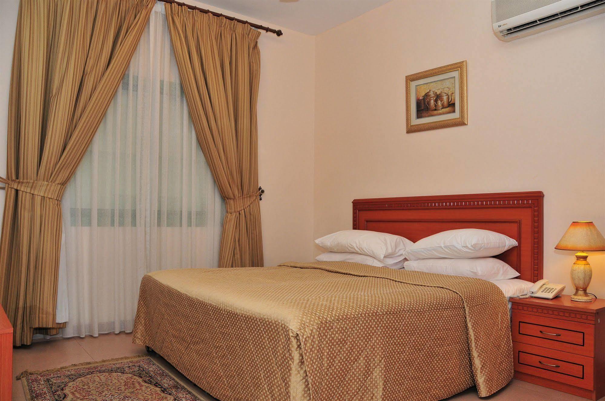 Safeer Plaza Hotel Muscat Værelse billede